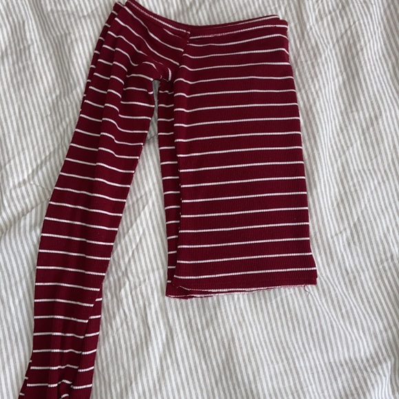 COPY - FOREVER 21 Off Shoulder Crop Top - Picture 2 of 4